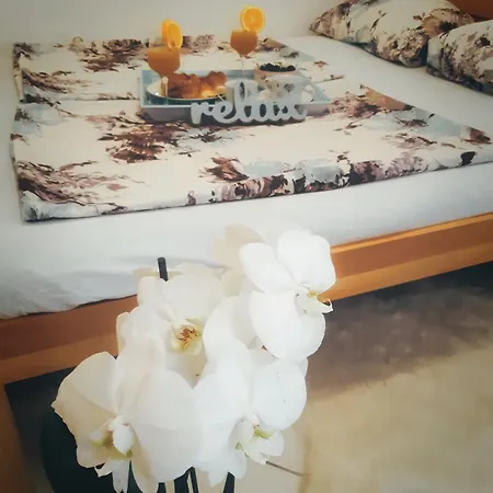Roberta Pag -obiteljska Kuca Prizemnica Sa 2 Odvojena Apartmana Od Toga Jedan Moderan Luxuzniji, Pogled Na Sa Velikih Terasa, Dvosobni 아파트 파그