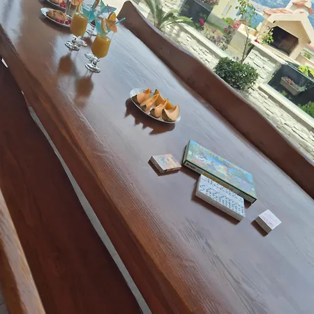 Roberta Pag -obiteljska Kuca Prizemnica Sa 2 Odvojena Apartmana Od Toga Jedan Moderan Luxuzniji, Pogled Na Sa Velikih Terasa, Dvosobni Apartment Pag Town
